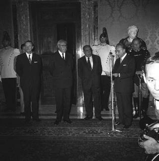 Incontro del Presidente Saragat con Umberto Ortolani, Presidente del Comitato promotore del Congresso mondiale della stampa italiana all'estero