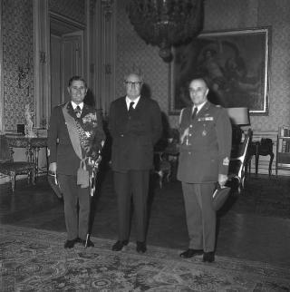 Il Presidente della Repubblica Giuseppe Saragat incontra il Generale di Squadra A Vincenzo Lucertini, nuovo Capo di Stato Maggiore dell'Aeronautica