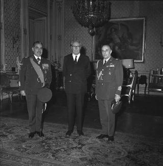 Il Presidente della Repubblica Giuseppe Saragat saluta il Generale di Squadra A. Duilio Fanali, visita di congedo per raggiunti limiti di età