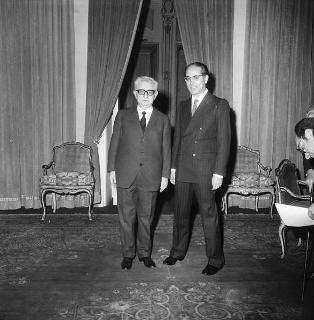 Il Presidente della Repubblica Giovanni Leone con Emilio Colombo, presidente del Consiglio dei ministri