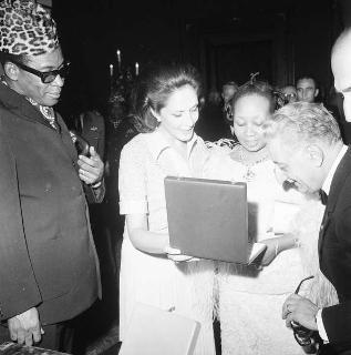 Visita di Stato in Italia del Presidente della Repubblica dello Zaire Mobutu Sese Seko e signora