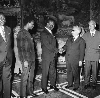 Il Presidente della Repubblica Giovanni Leone incontra il Presidente della Repubblica della Sierra Leone Siaka P. Stevens
