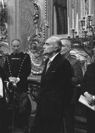 Padre Aniceto Fernandez, Maestro generale dell'Ordine dei frati predicatori, con i partecipanti al Congresso per il VII centenario della morte di S. Tommaso d'Aquino