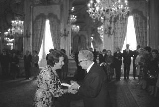 Ricevimento in onore delle signore del Corpo diplomatico, organizzatrici della Mostra "Natale Oggi 1974"