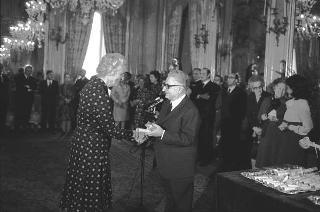 Ricevimento in onore delle signore del Corpo diplomatico, organizzatrici della Mostra "Natale Oggi 1974"