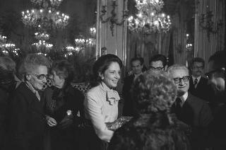 Ricevimento in onore delle signore del Corpo diplomatico, organizzatrici della Mostra "Natale Oggi 1974"