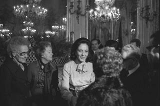 Ricevimento in onore delle signore del Corpo diplomatico, organizzatrici della Mostra "Natale Oggi 1974"