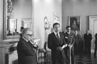 Incontro del Presidente della Repubblica Giovanni Leone con Luigi Torino, presidente dell'Ente provinciale per il turismo di Napoli, con il Consiglio d'amministrazione