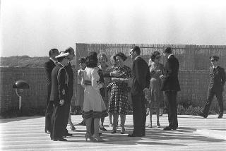 Il Presidente della Repubblica Giovanni Leone e la signora Vittoria Leone ricevono in visita privata a Castelporziano LL. MM. il Re del Belgio Baldovino e la Regina Fabiola