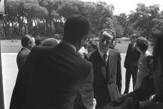 Il Presidente della Repubblica Giovanni Leone e la signora Vittoria Leone ricevono in visita privata a Castelporziano LL. MM. il Re del Belgio Baldovino e la Regina Fabiola