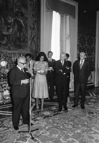 Il Presidente della Repubblica Giovanni Leone incontra Ludovico Biraghi Lossetti, presidente dell'IBM-Italia, con il Consiglio d'amministrazione e l'Ufficio di Presidenza internazionale della Società