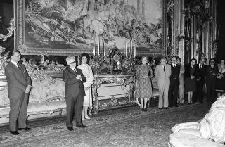Il Presidente della Repubblica Giovanni Leone riceve in udienza una rappresentanza del Rotary Club di Caserta