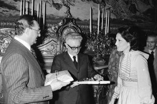 Il Presidente della Repubblica Giovanni Leone riceve in udienza una rappresentanza del Rotary Club di Caserta