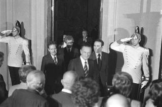 Consultazioni dopo le dimissioni del V Governo Moro