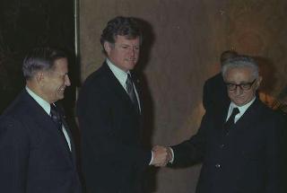 Colloquio e successiva colazione privata offerta dal Presidente della Repubblica Giovanni Leone  al Senatore Edward Kennedy