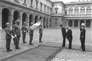 Il Presidente della Repubblica Giovanni Leone salute il Presidente della Repubblica del Venezuela Carlos Andrés Pérez in visita di Stato in Italia