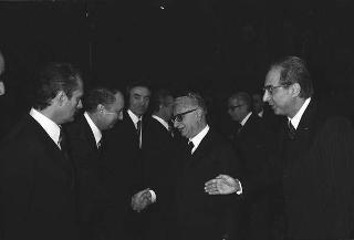 Il Presidente della Repubblica Giovanni Leone incontra l'on. Francesco Cossiga, Ministro dell'Interno, con i Prefetti di nuova nomina