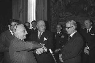 Intervento del Presidente della Repubblica Giovanni Leone alla cerimonia di congedo del Vice Segretario Generale Enrico D'Arienzo