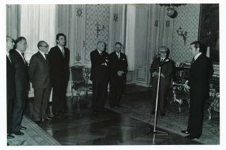 Il Presidente della Repubblica Giovanni Leone riceve in udienza Cesare Ruperto, Presidente dell'Unione magistrati italiani, con il Comitato di presidenza