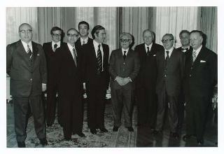 Il Presidente della Repubblica Giovanni Leone riceve in udienza Cesare Ruperto, Presidente dell'Unione magistrati italiani, con il Comitato di presidenza
