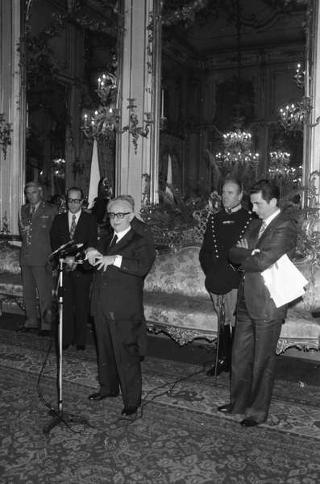 Il Presidente della Repubblica Giovanni Leone incontra Massimo Campilli, presidente della Associazione Imprenditori Dirigenti Europei, con una rappresentanza del sodalizio, nel XV° anniversario di fondazione