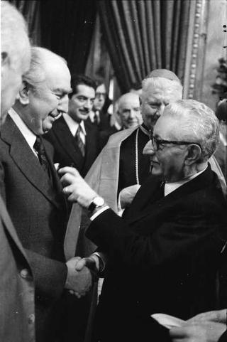 Presentazione degli auguri da parte del Corpo Diplomatico al Presidente della Repubblica Giovanni Leone