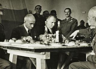Visita del Presidente della Repubblica Luigi Einaudi alla caserma del 17° Reggimento Fanteria (Roma)