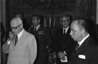 Il Presidente della Repubblica Sandro Pertini riceve Tommaso Morlino, ministro incaricato per le Regioni, con i presidenti delle Giunte regionali italiane