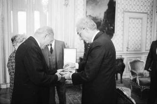 Incontro del Presidente della Repubblica Francesco Cossiga con il prof. Franco Modigliani, Premio Nobel 1985 per l'economia accompagnato dalla signora Modigliani