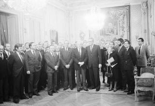 Il Presidente della Repubblica Francesco Cossiga riceve Carlo Goretti Nuzzo, presidente della Confedorafi, con una delegazione dei partecipanti all'Assemblea generale del sodalizio