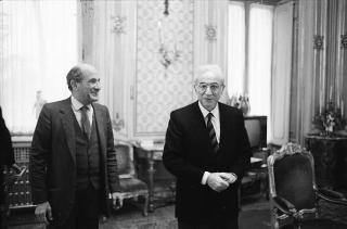 Il Presidente della Repubblica Francesco Cossiga  con Lorenzo Tozzoli, ambasciatore d'Italia a Dublino