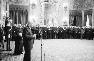 Visita di omaggio al Presidente della Repubblica Francesco Cossiga di Mons. Gaetano Bonicelli, ordinario militare per l'Italia, con i cappellani militari in servizio ed in congedo