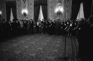 Udienza con il Presidente della Repubblica Francesco Cossiga dell'on. Lelio Lagorio, Ministro del turismo e dello spettacolo, con i direttori e i più giovani diplomati di Conservatori italiani, in occasione della conclusione dell'Anno europeo della musica