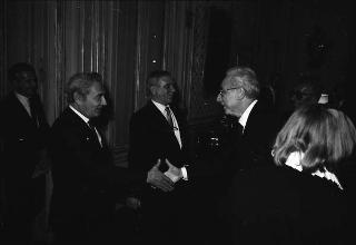 Incontro del Presidente della Repubblica Francesco Cossiga con i promotori, la giuria e i vincitori del Premio Comisso per la letteratura e del Premio Comisso ragazzi