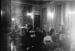 Il Presidente della Repubblica Francesco Cossiga interviene al concerto de "Il nuovo quartetto italiano"