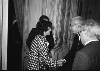 Incontro del Presidente della Repubblica Francesco Cossiga con una delegazione della Casa editrice Feltrinelli, per la presentazione della Storia dell'Italia moderna e del catalogo storico, in occasione del trentennale della fondazione