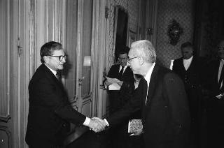 Incontro del Presidente della Repubblica Francesco Cossiga con alcuni esponenti della Johns Hopkins University