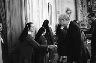 Incontro del Presidente della Repubblica Francesco Cossiga con le componenti il Consiglio generale delle Missionarie Clarisse del Santissimo Sacramento