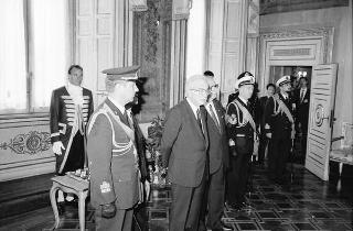 Il Presidente della Repubblica Francesco Cossiga incontra i cadetti dell'Aeronautica di guardia al Quirinale