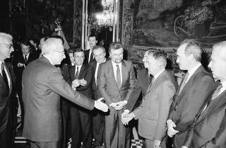 Incontro del Presidente della Repubblica Francesco Cossiga con una delegazione rappresentanza del Business Italy Group