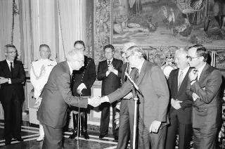 Incontro del Presidente della Repubblica Francesco Cossiga con una delegazione rappresentanza del Business Italy Group