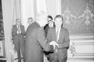 Incontro del Presidente della Repubblica Francesco Cossiga con i partecipanti a un Convegno giuridico organizzato dall'Aspen Institute
