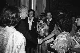 Il Presidente della Repubblica Francesco Cossiga riceve in udienza Elena Marinucci, presidente della Commissione nazionale per la realizzazione della parità tra uomo e donna, con le componenti della Commissione