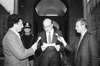 Il Presidente della Repubblica Francesco Cossiga presiede al Giuramento del Presidente del Consiglio Bettino Craxi e del nuovo Governo