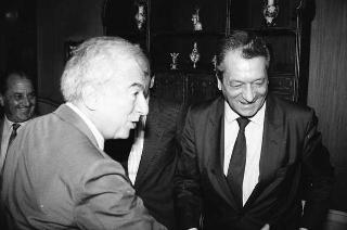 Il Presidente della Repubblica Francesco Cossiga riceve l'on. Luciano Violante, con una delegazione di esponenti politici di Reggio Calabria