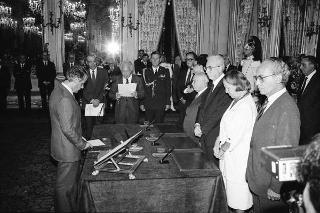 Il Presidente della Repubblica Francesco Cossiga durante la cerimonia del giuramento del nuovo Giudice della Corte costituzionale, Prof. Antonio Baldassarre