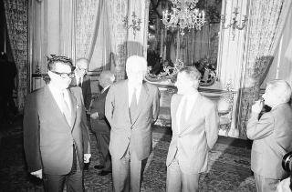Il Presidente della Repubblica Francesco Cossiga durante la cerimonia del giuramento del nuovo Giudice della Corte costituzionale, Prof. Antonio Baldassarre