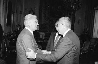 Il Presidente della Repubblica Francesco Cossiga incontra il prof. Carlo Bernini, presidente della Giunta regionale del Veneto, con Vittorio Branca, per riferire sul Convegno "Europa Genti"