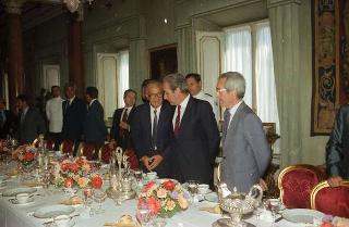 Colazione offerta dal Presidente della Repubblica Francesco Cossiga per il congedo del Consigliere giuridico Giuseppe Carbone
