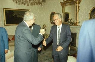 Colazione offerta dal Presidente della Repubblica Francesco Cossiga per il congedo del Consigliere giuridico Giuseppe Carbone